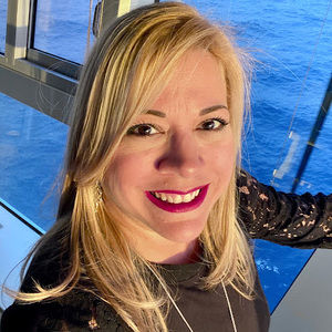 Meet your Posher, Lorraine